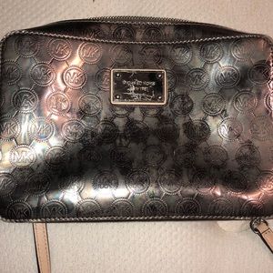 Mk purse
